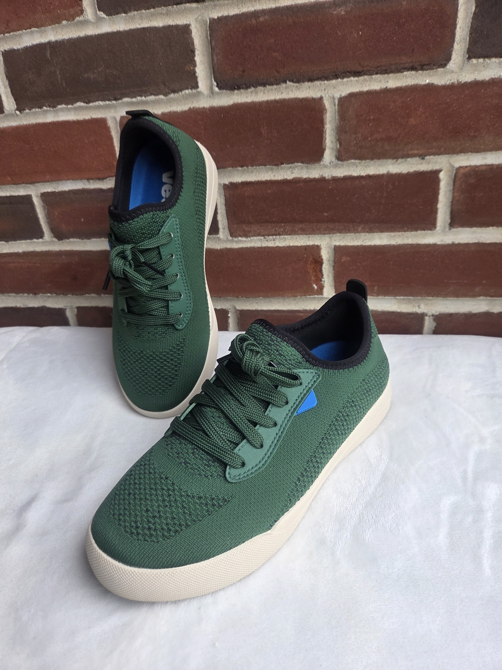 Vessi Weekend Sneaker Women’s 7 Green Knit Lace Up Casual Shoes